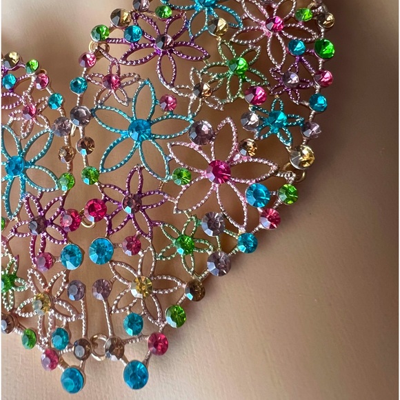 New Natasha Accessories
Flower Power Statement Necklace - Picture 5 of 13